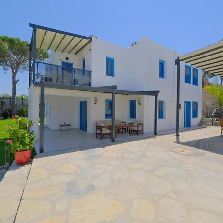 Village Del Mare